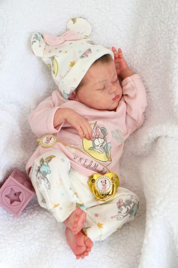 Everleigh Gwen Reborn Doll