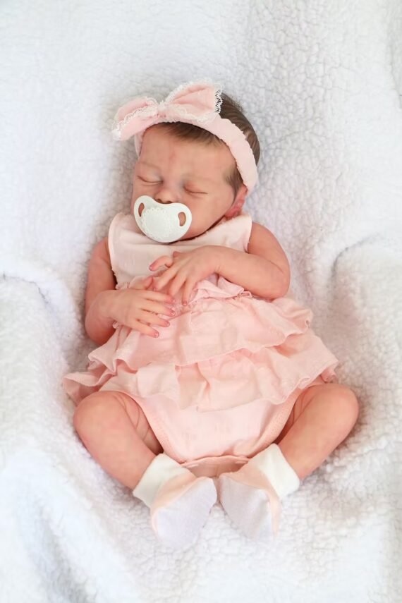 Everleigh Gwen Reborn Doll